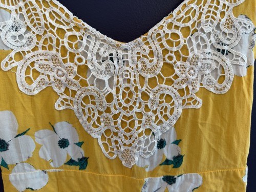 Xhilaration Romper Womens M Yellow Floral Spaghetti Strap - photo 5