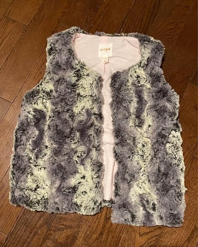 Tween Girls Faux Fur Vest Grey White Size 12/14