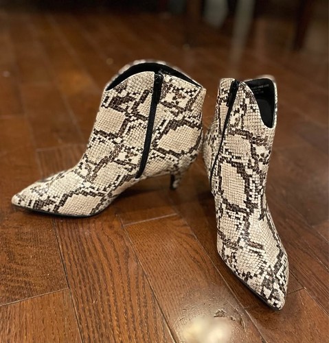 New! Women's Faux Snake Skin Boots - Size 7 - photo 2