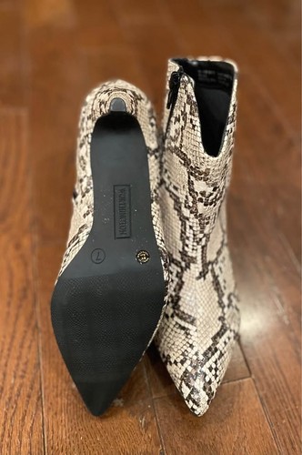 New! Women's Faux Snake Skin Boots - Size 7 - photo 3