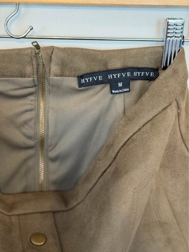 Juniors Faux suede button-front mini skirt, HYFVE, size Medium - photo 4