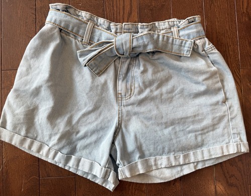 Juniors Medium High-Rise Paperbag Waist Shorts Light Blue Denim