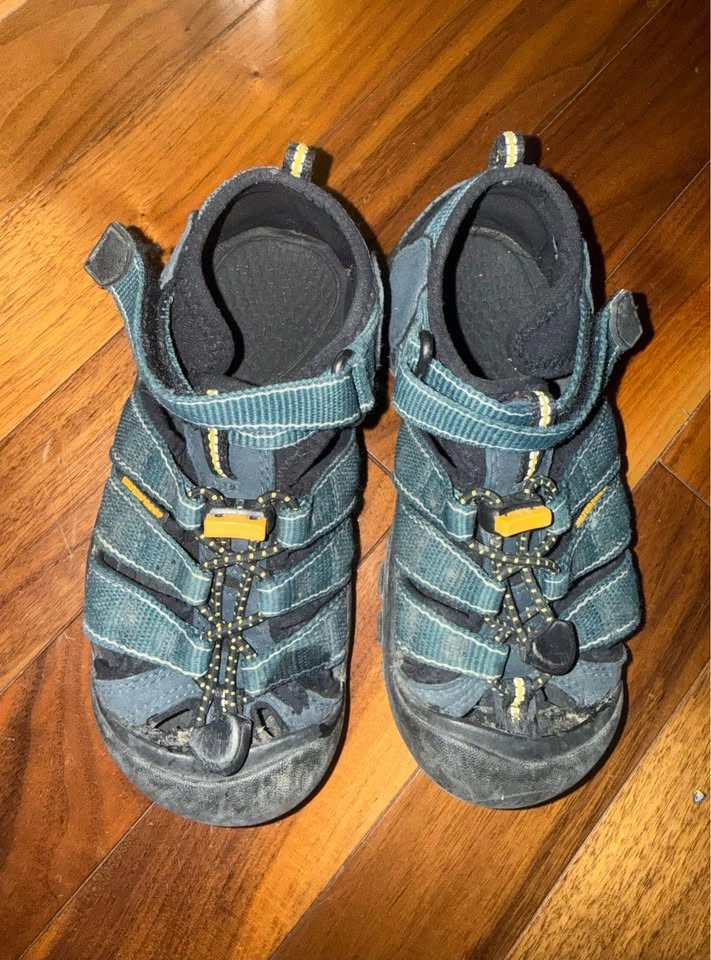 Kids shoes size 12 - photo 2