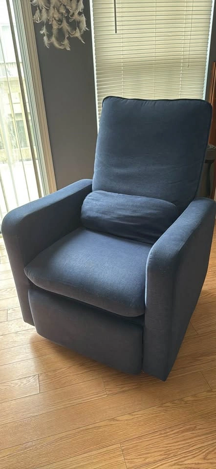 Delta Children Rocker Recliner - photo 2