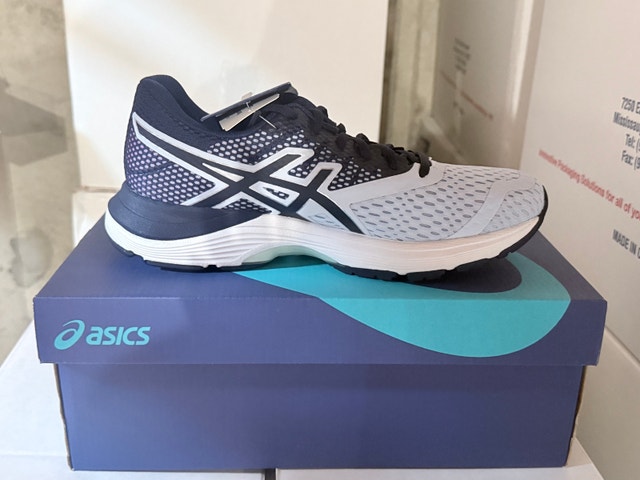 ASICS women’s running shoes