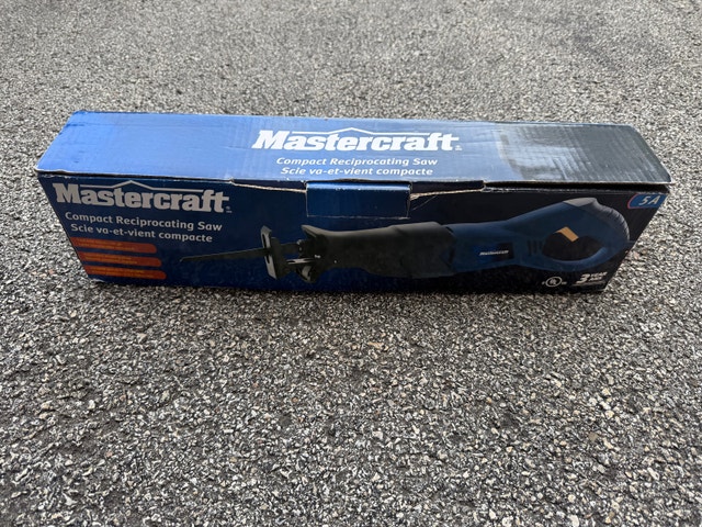Compact Reciprocating Saw