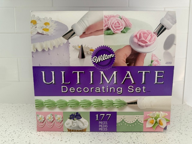 Cake Decorating Set - photo 3