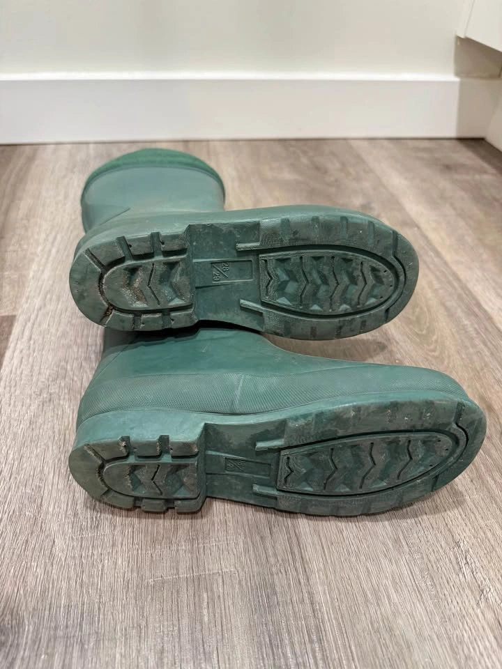 Kids rain boots size 11 - photo 3