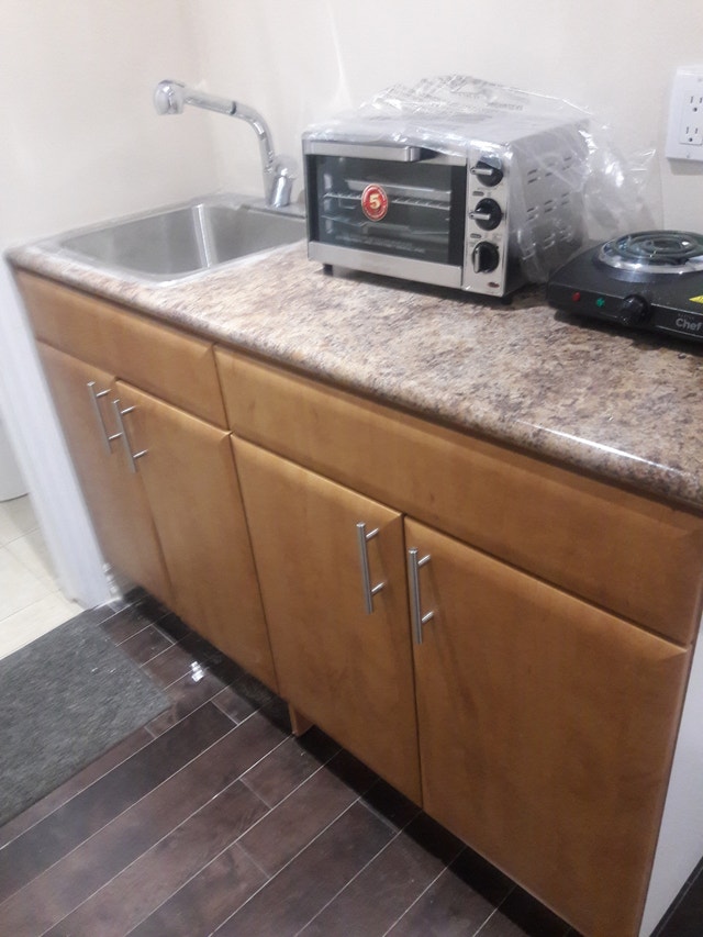 Sharing Unit For Rent (not basement) - photo 5