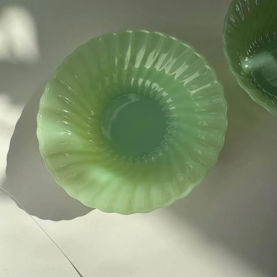 Vintage Anchor Hocking Jadeite Swirl Serving Bowls - photo 2