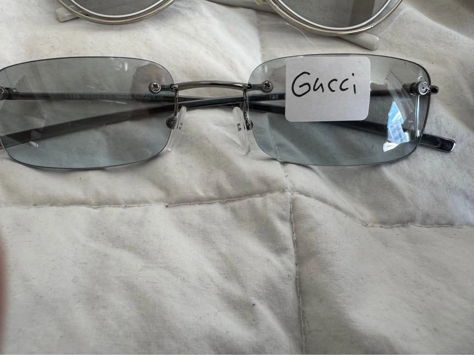4 Pairs of Sunglasses: Ray-Ban, Gucci, Marc Jacobs, Sisley - photo 3