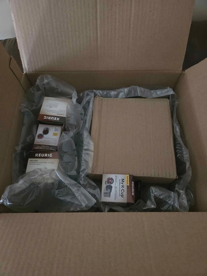 Keurig K-Supreme Plus Stainless Steel + 6 Accessories (BNIB) - photo 3