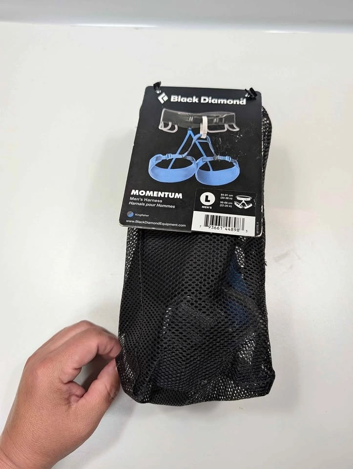 Black Diamond Momentum Men's Climbing Harness, never opened