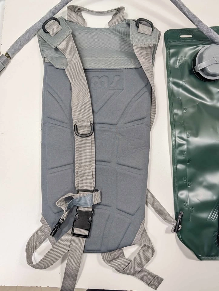 Hydration Pack with Water Bladder - photo 2