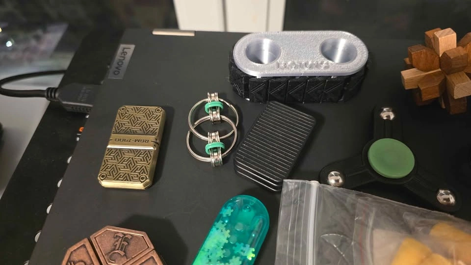 Fidget Toy and Puzzle Collection - photo 3