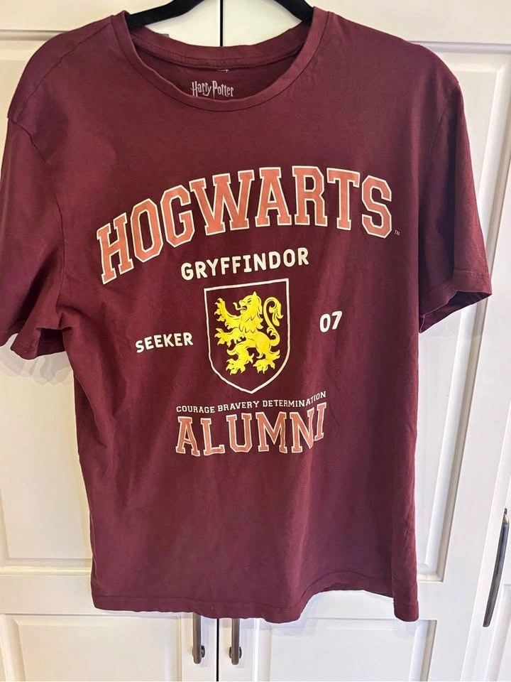 Harry Potter Gryffindor Alumni Short Sleeve T-Shirt - Maroon