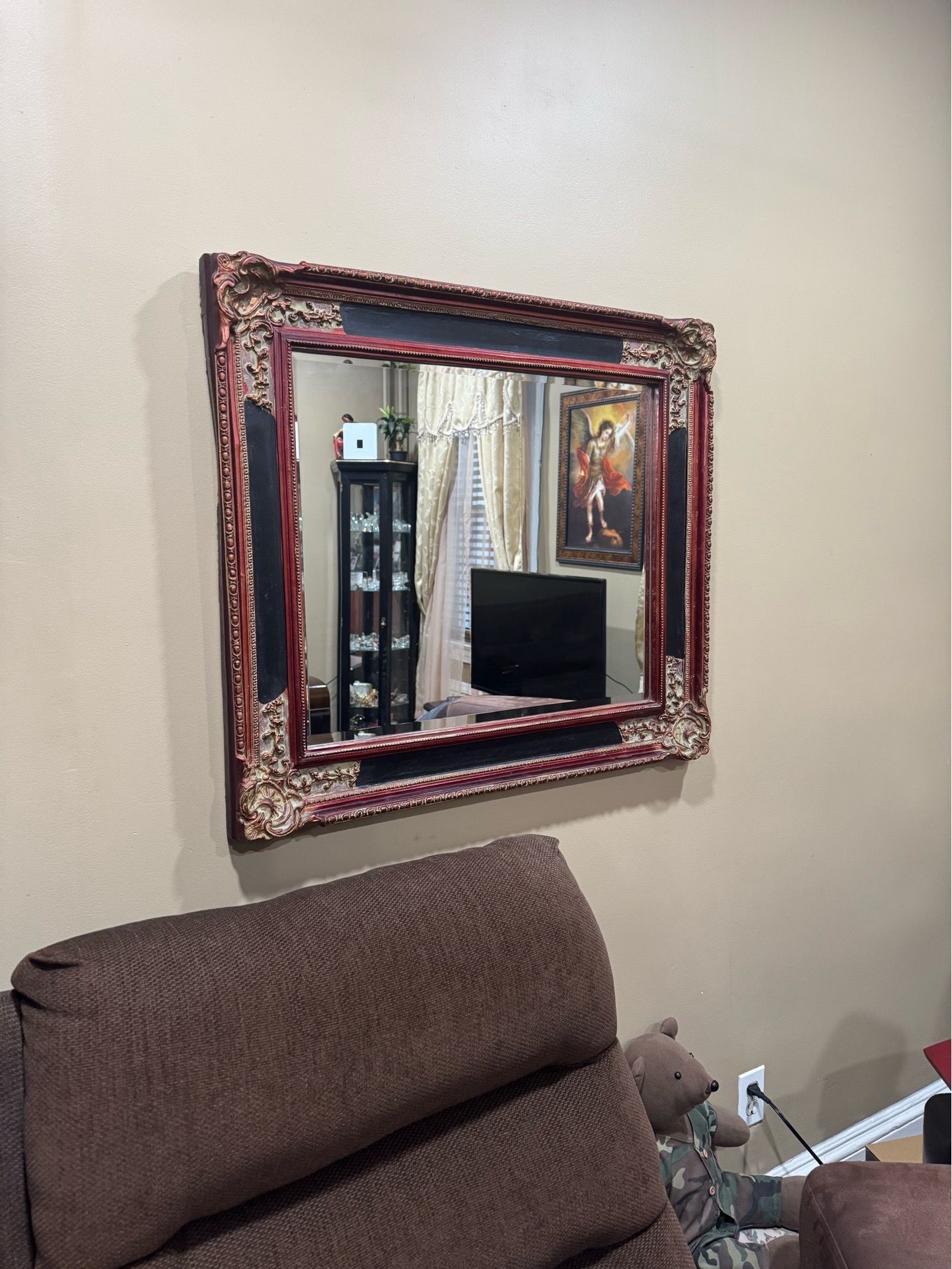 Wall mirror