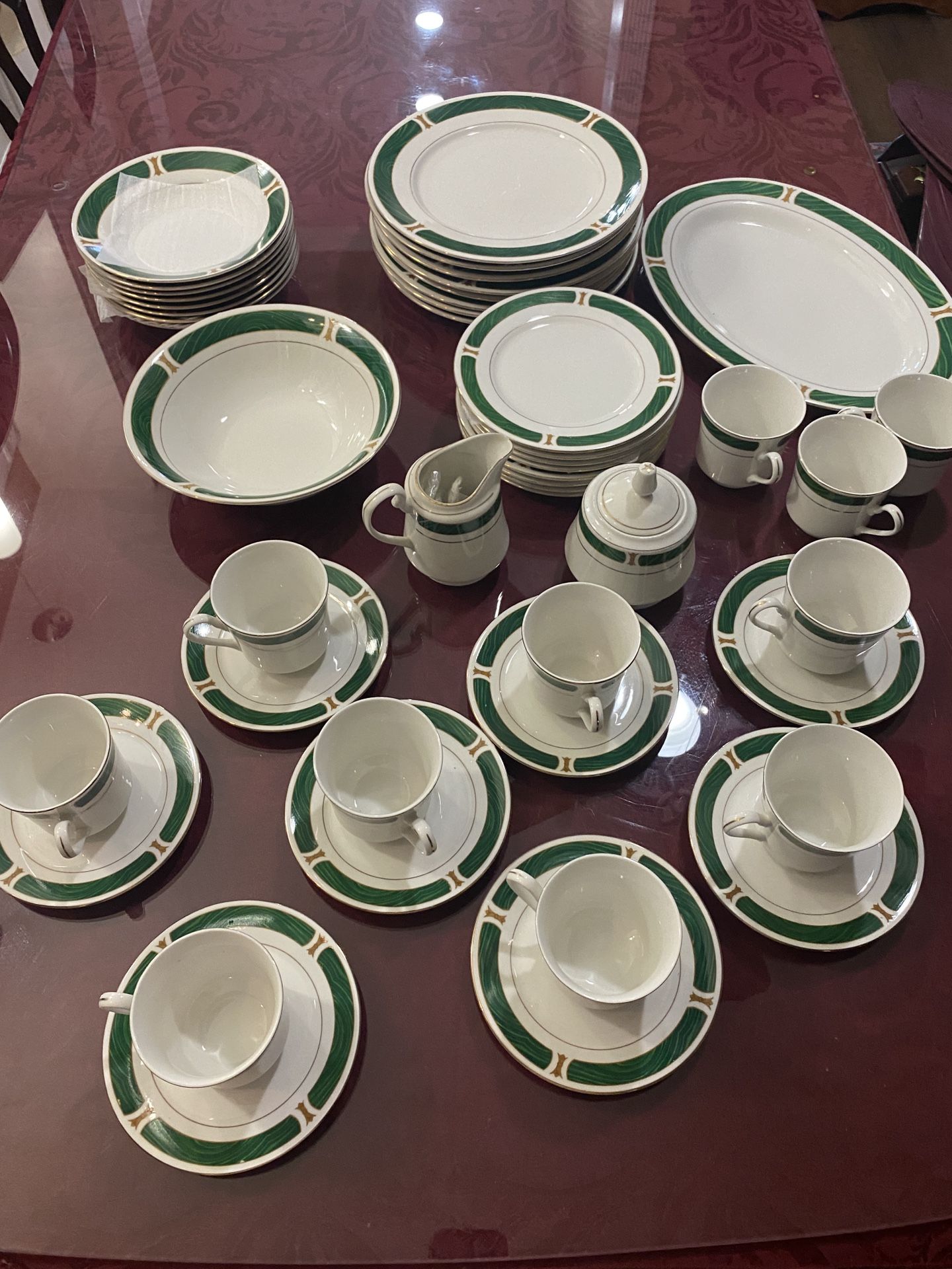 Fine China Dish Set For 8 - photo 3