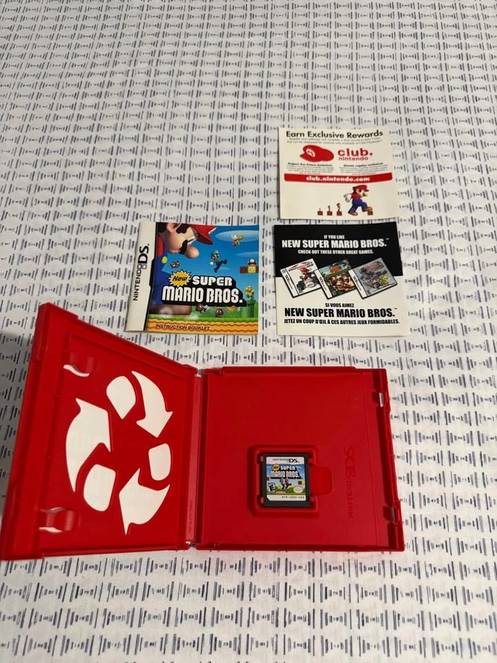 New Super Mario Bros Nintendo DS Game - photo 3