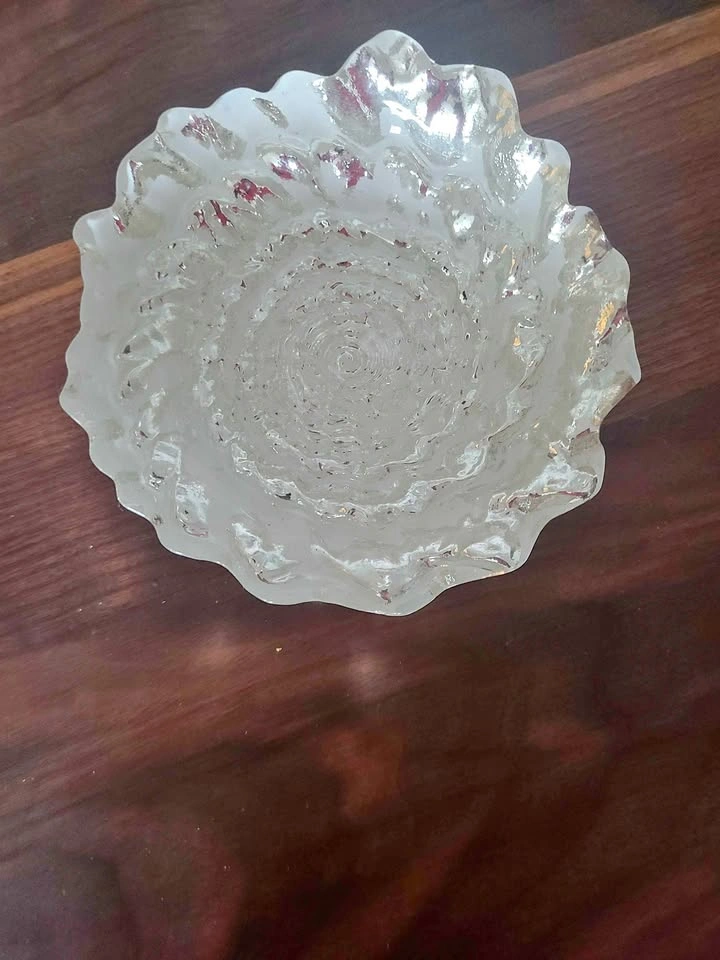 Vintage Textured Clear Glass Swirl Bowl 5"