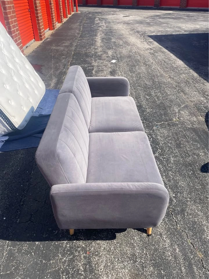 Comfy Grey Velour Fabric Futon - photo 3