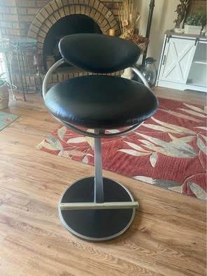 Design Institute of America Black Leather & Chrome Barstool - photo 2