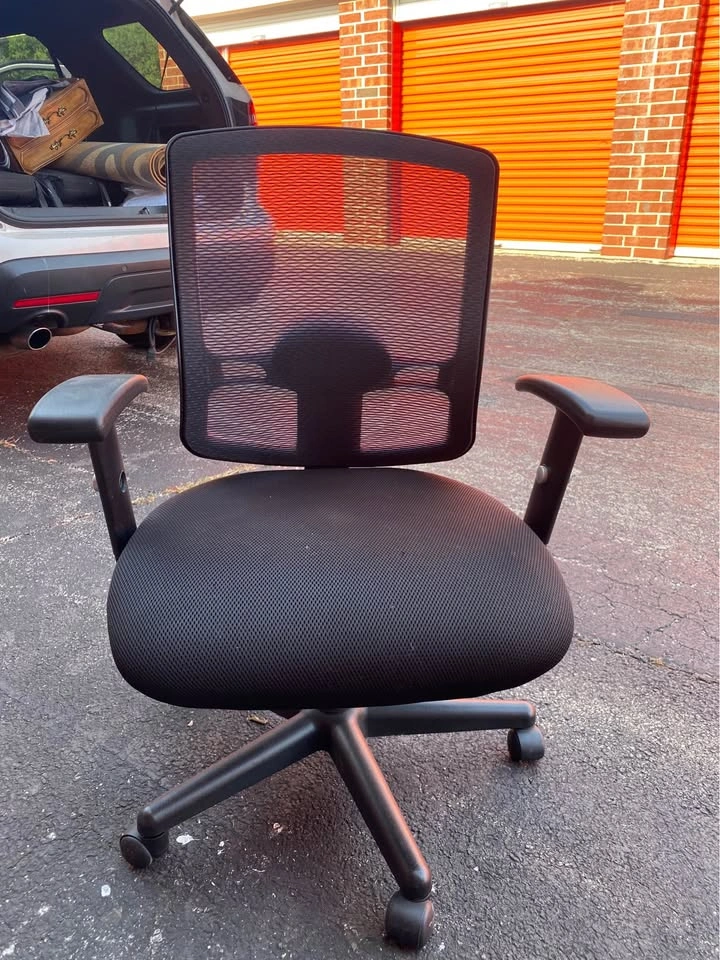 Office Desk Chair - photo 2