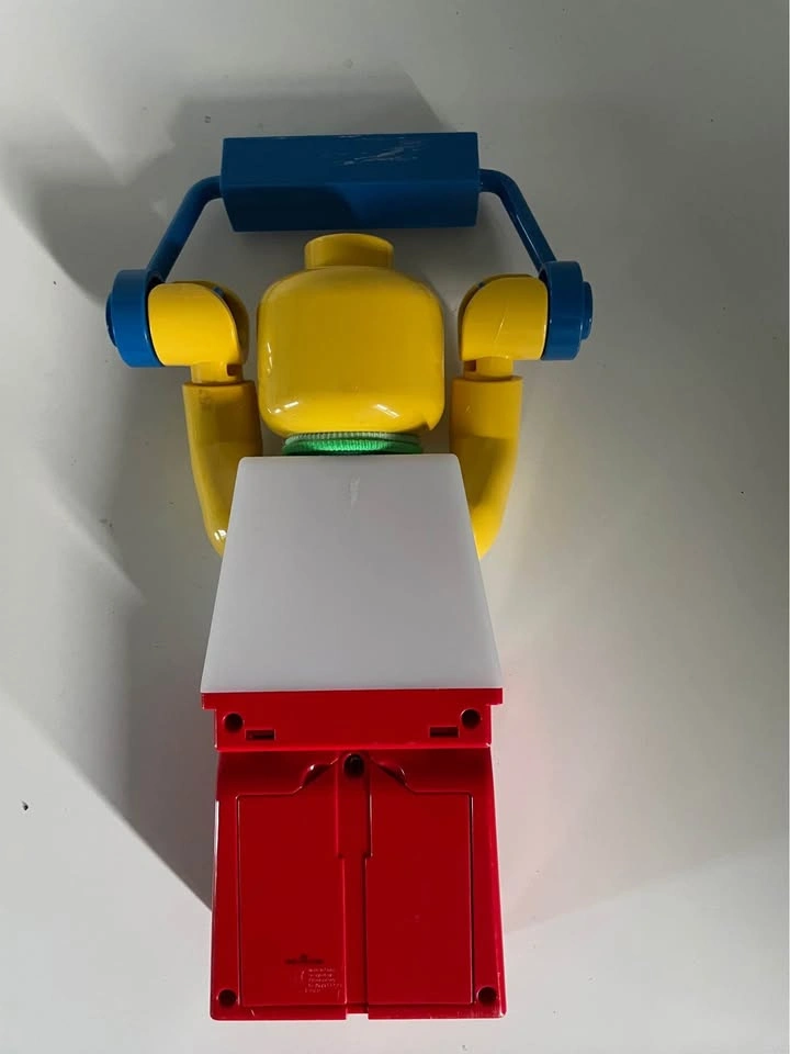 Vintage LEGO Minifigure LED Lantern (2009) - Fully Working! - photo 2