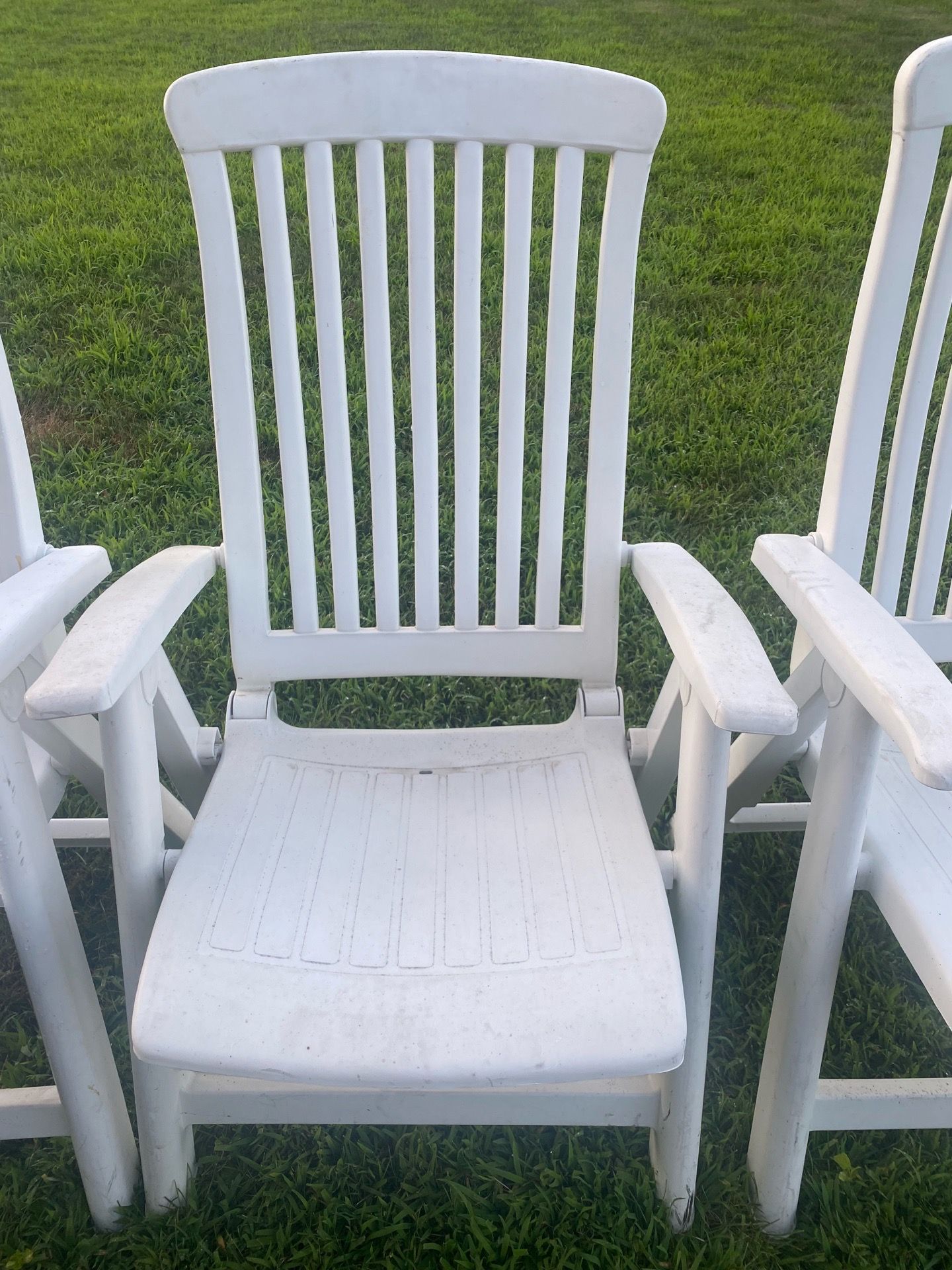 Set of 3 Heavy Duty Resin Patio Chairs - photo 3