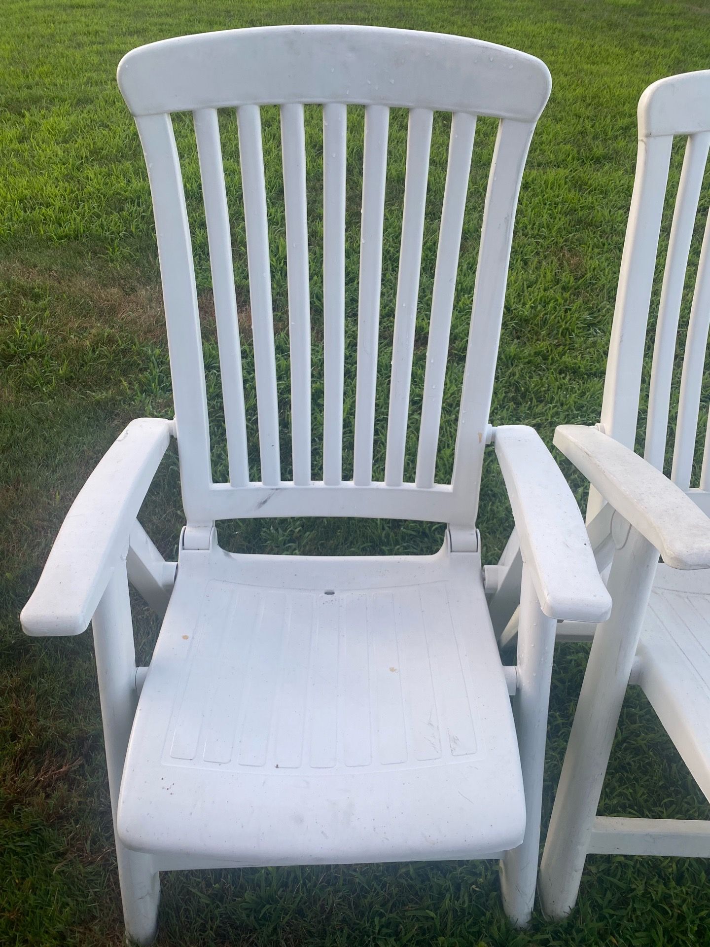Set of 3 Heavy Duty Resin Patio Chairs - photo 4