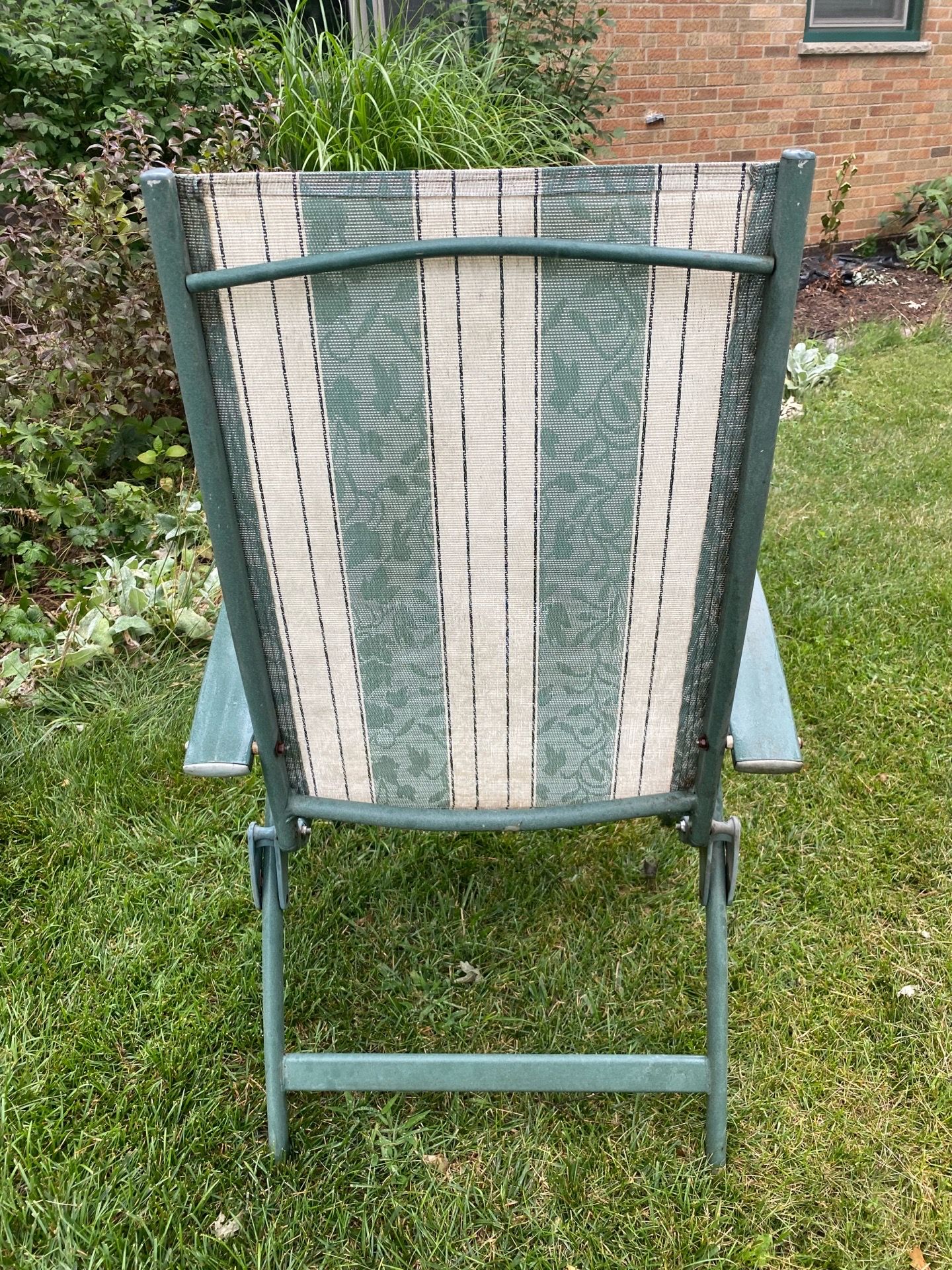 Fold up Sturdy lawn chair - photo 3