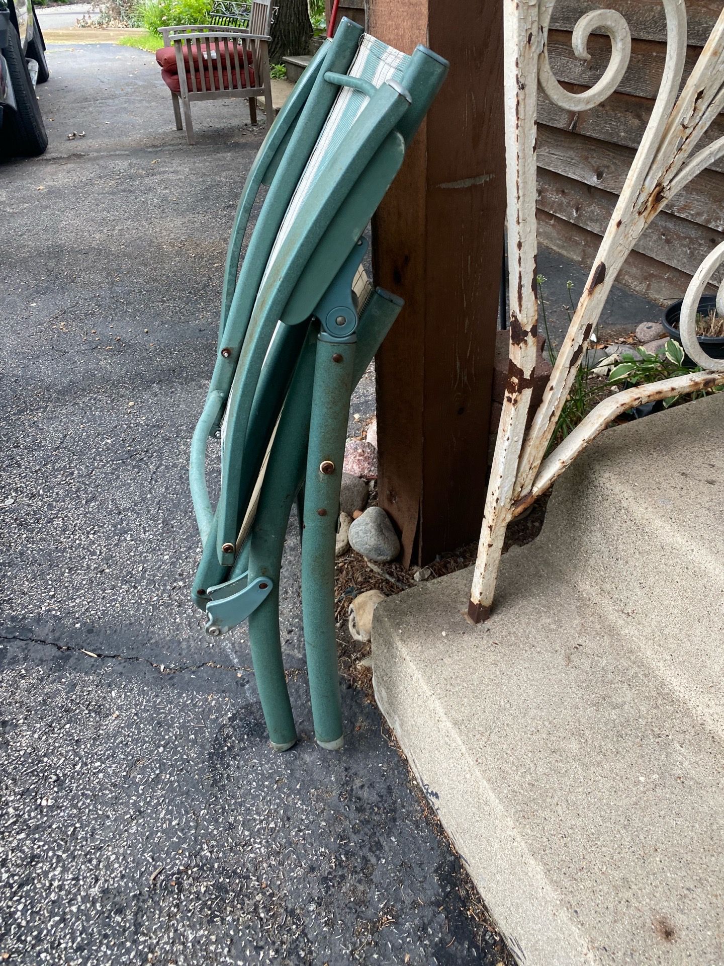 Fold up Sturdy lawn chair - photo 4