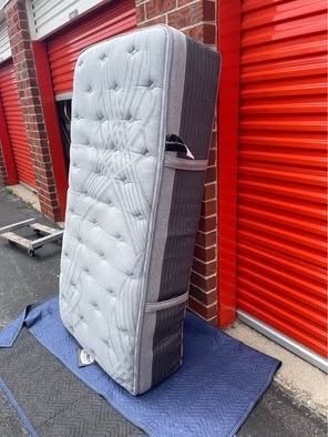 Renaissance Twin Hybrid mattress 14”h - photo 4