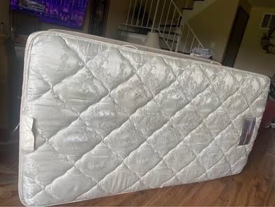 Serta Twin size double sided mattress - photo 2