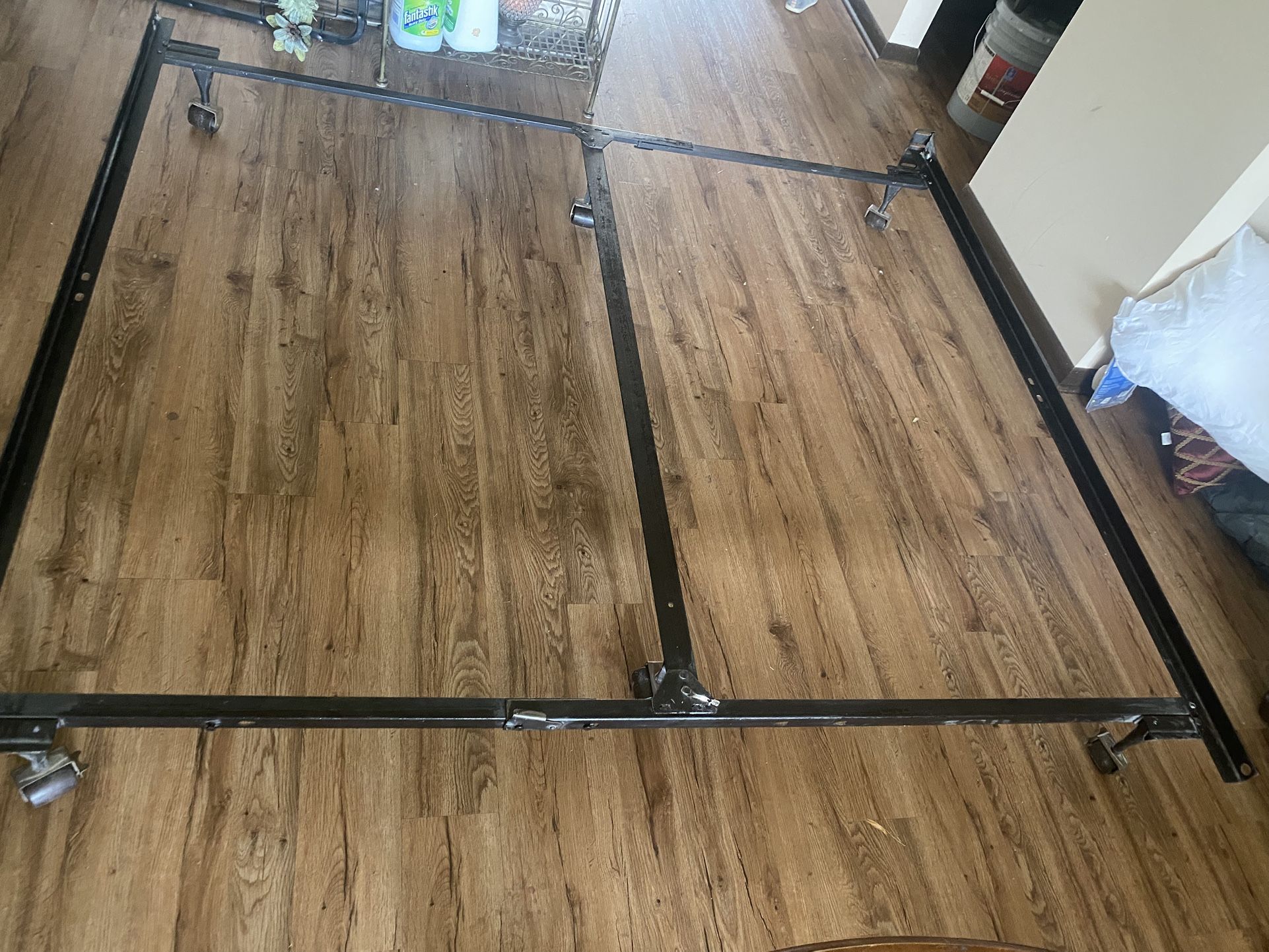 Twin To Queen Bed Frame (sturdy) - photo 5