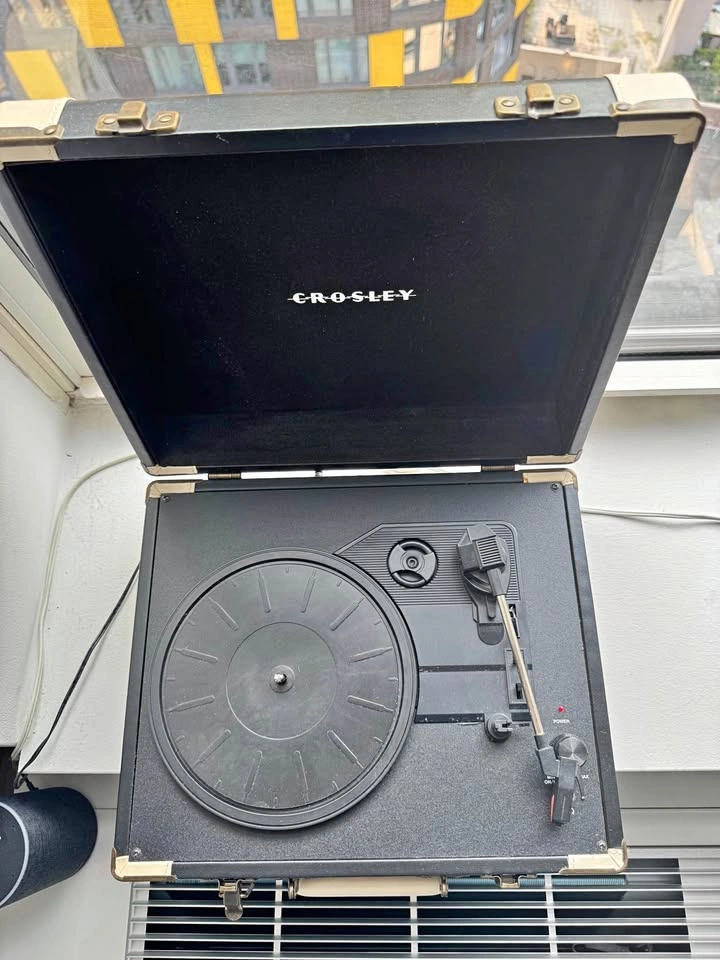 Crosley Cruiser Portable Record Player