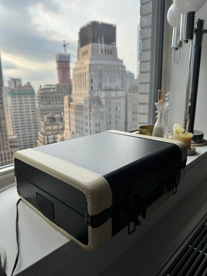Crosley Cruiser Portable Record Player - photo 4