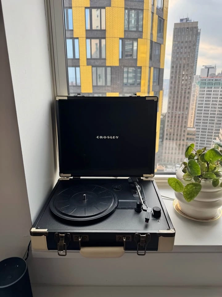 Crosley Cruiser Portable Record Player - photo 5
