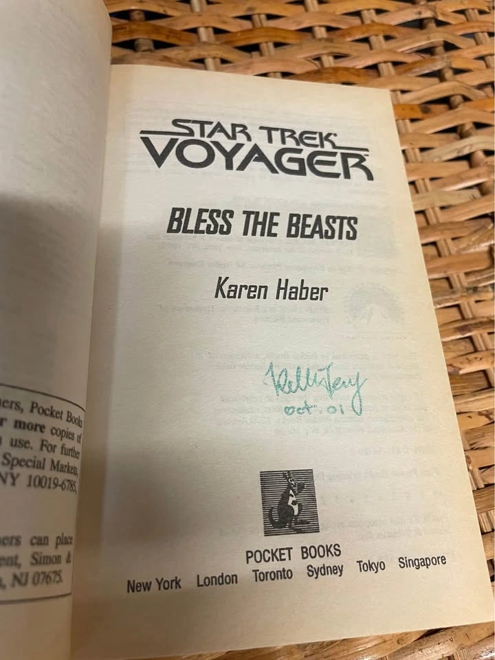 Signed Star Trek Voyager Paperback Book - Bless the Beasts - photo 2