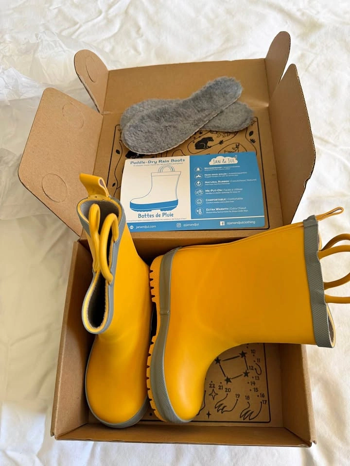 Jan and Jul rain boots - 7.5 kids *Brand new in box