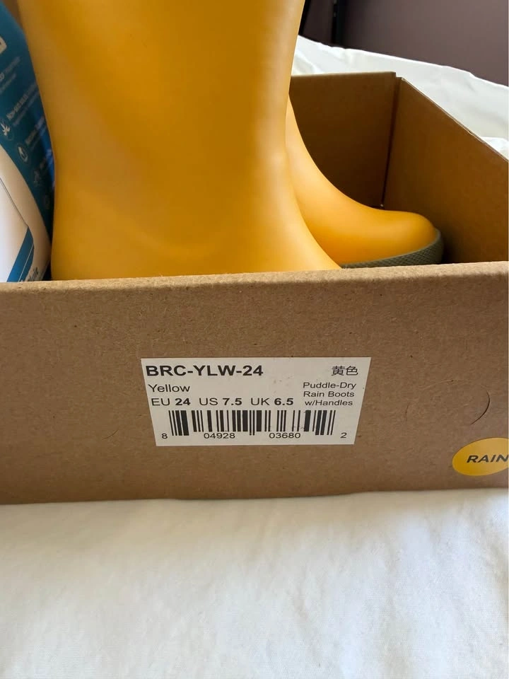 Jan and Jul rain boots - 7.5 kids *Brand new in box - photo 2