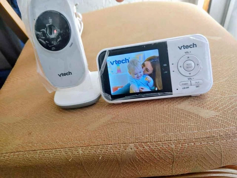 Video Baby Monitor Set – Wireless Camera & Parent Monitor Unit