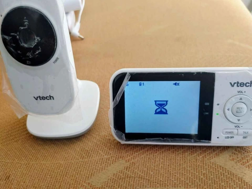 Video Baby Monitor Set – Wireless Camera & Parent Monitor Unit - photo 2