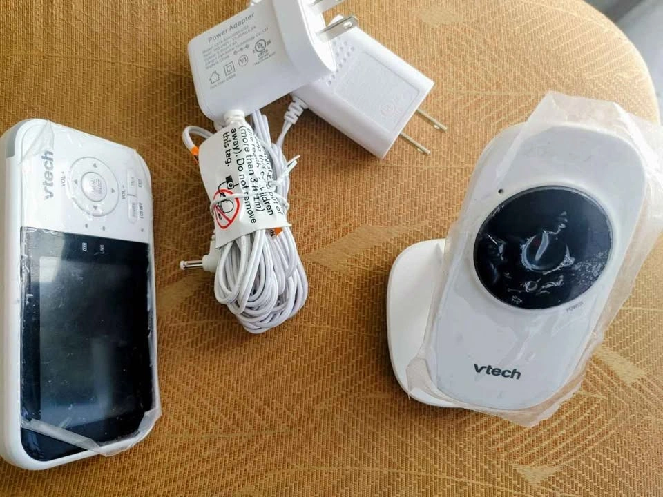 Video Baby Monitor Set – Wireless Camera & Parent Monitor Unit - photo 3