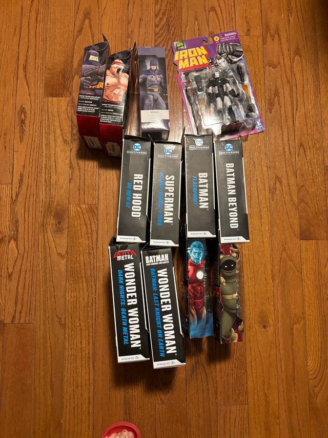 DC and Marvel Action Figures - photo 2