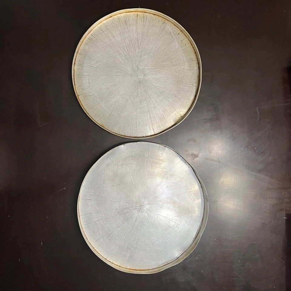 14” Round Aluminum Pizza Pan both for$5 - photo 2
