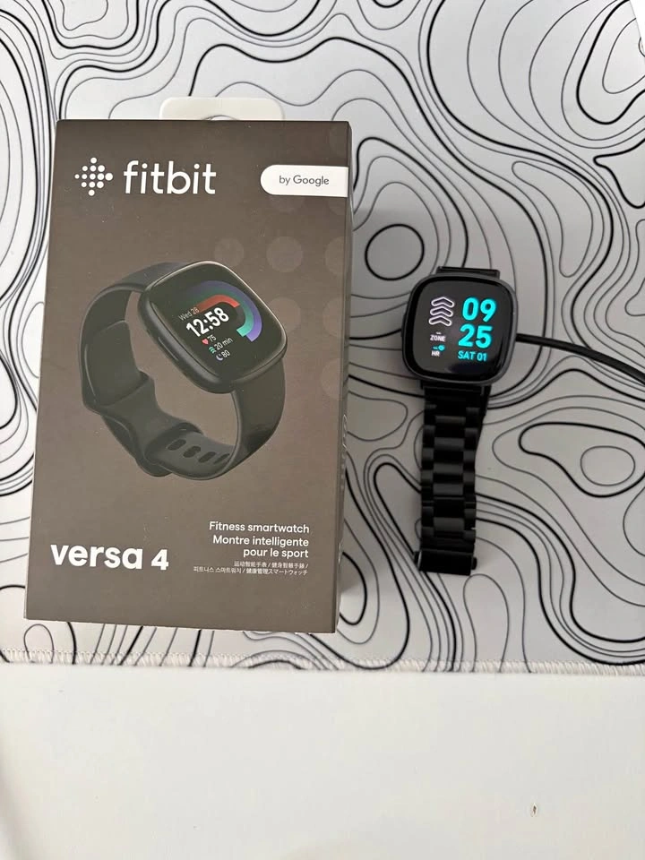 Fitbit Versa 4