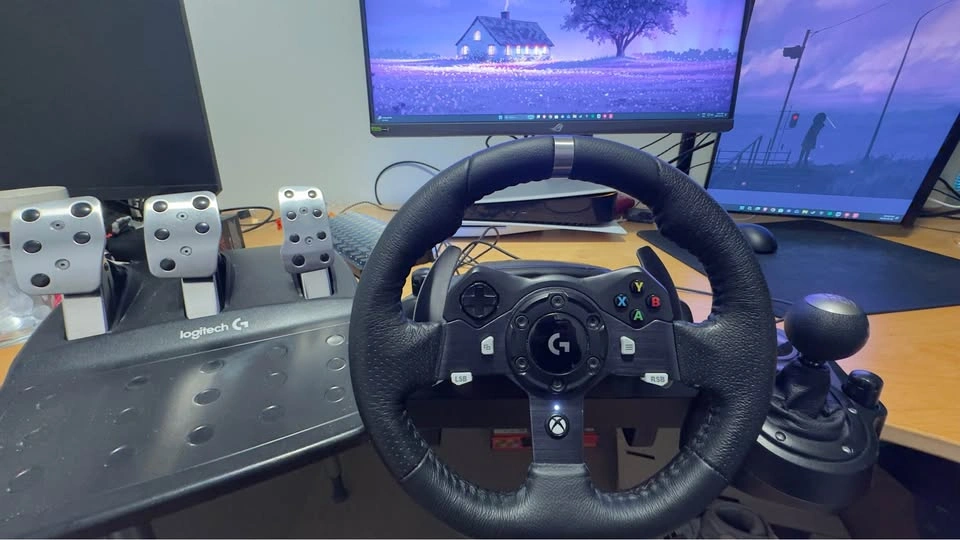 $240 OBO Logitech G920 Racing Wheel, Pedals, and Shifter - photo 2
