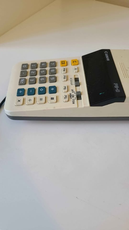 Vintage Canon P8-D Printing Calculator – Powers On - photo 2