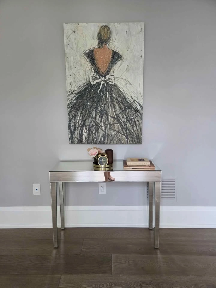 Luxury Mirrored Console Table | Modern Glam Accent Table - photo 4